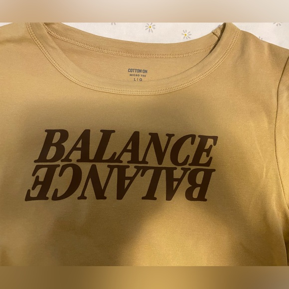 Caramel crop top Graphic Tee Crop top balance cotton on - Picture 2 of 2